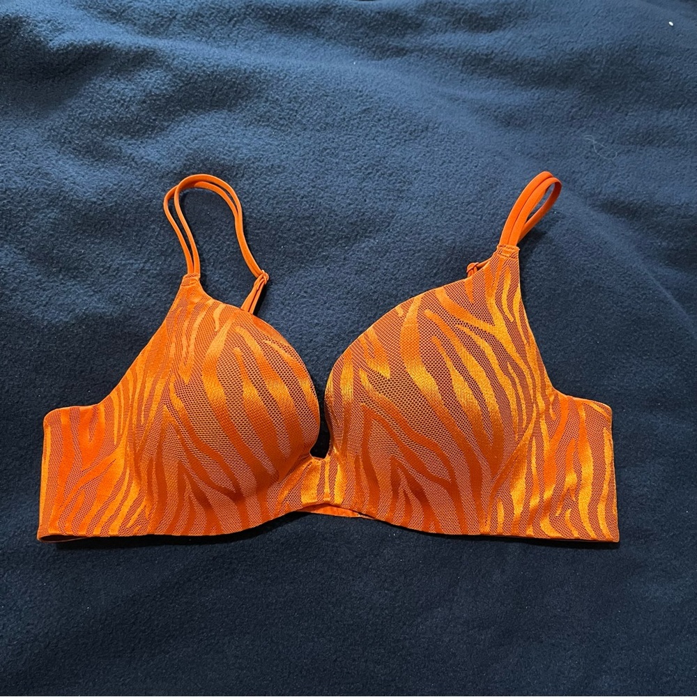 Victoria’s Secret Very Sexy Secret Embrace Bra Push Up Underwire Orange 34B